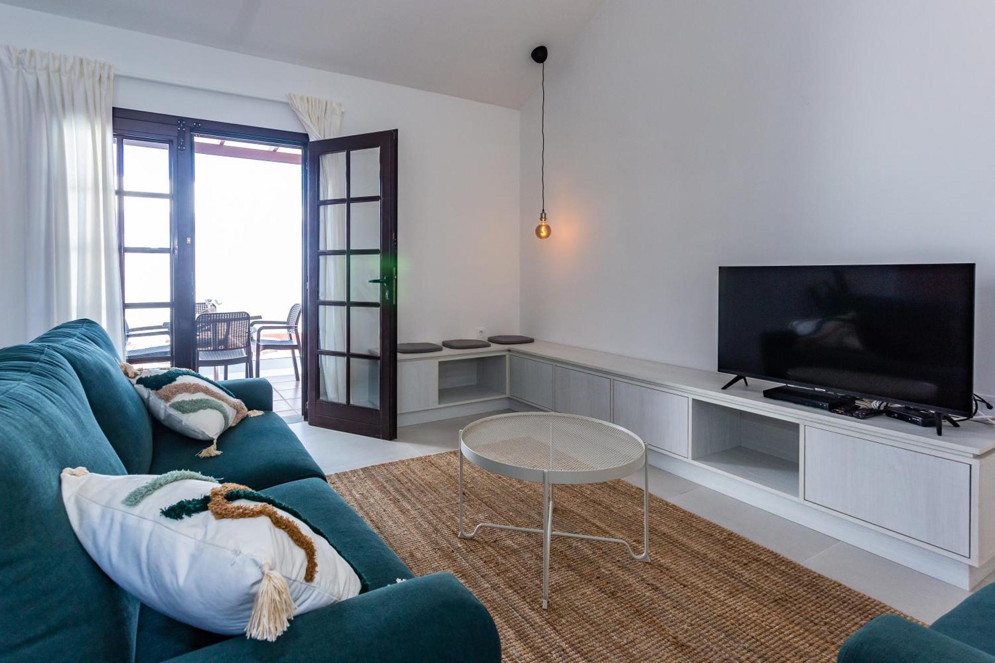 Villa Tara Тиас Экстерьер фото