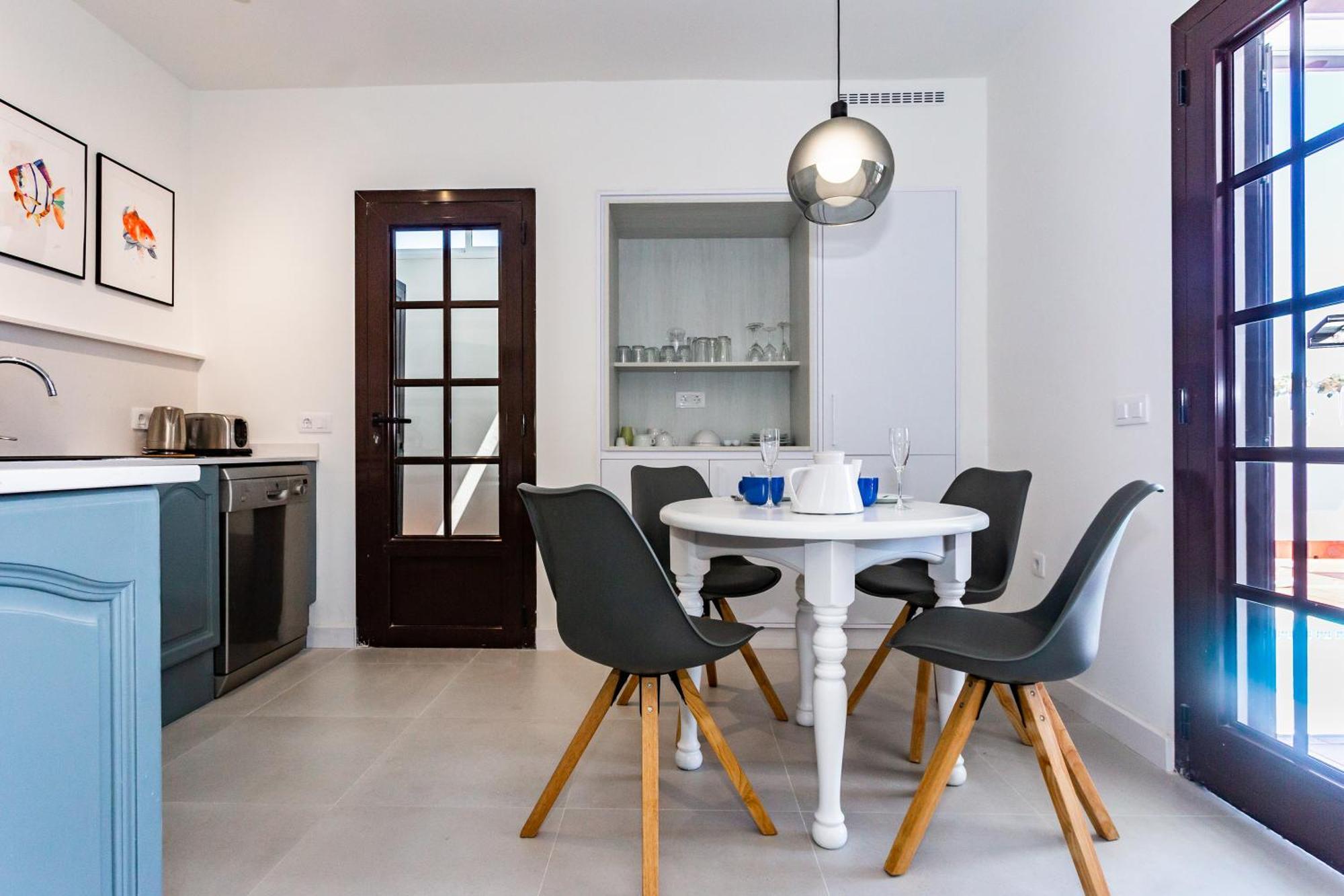 Villa Tara Тиас Экстерьер фото