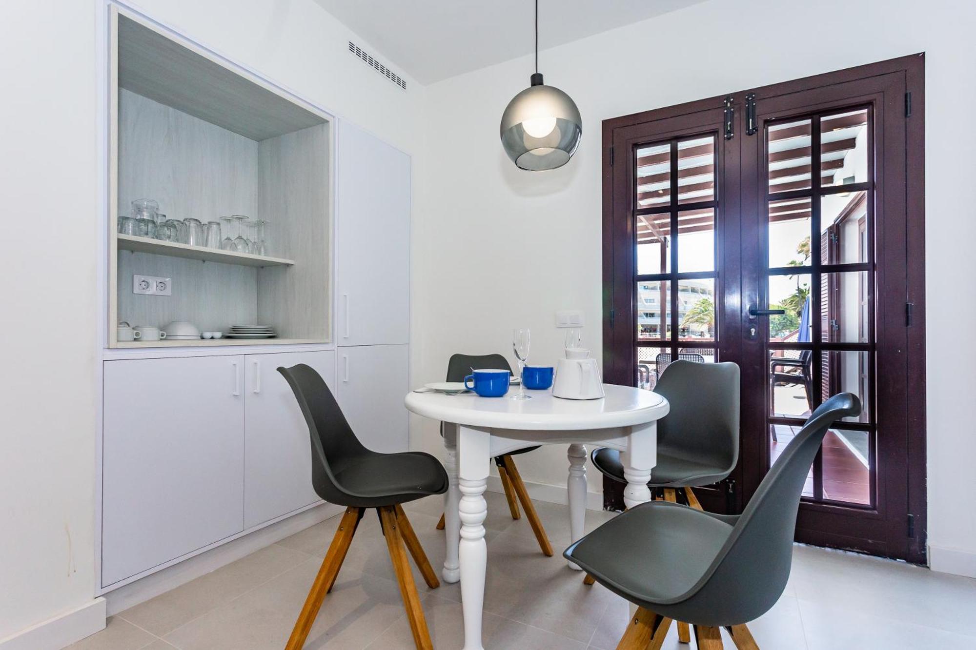 Villa Tara Тиас Экстерьер фото